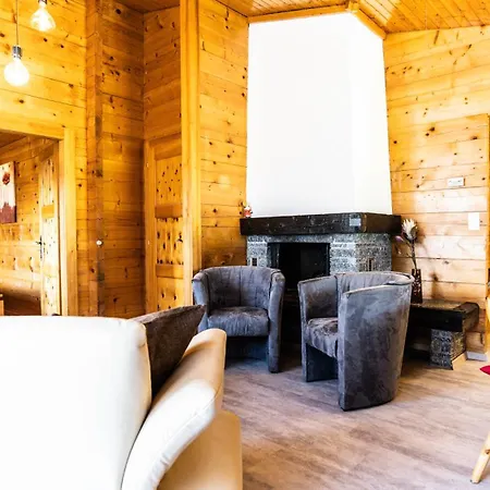 Independent, Apartamento